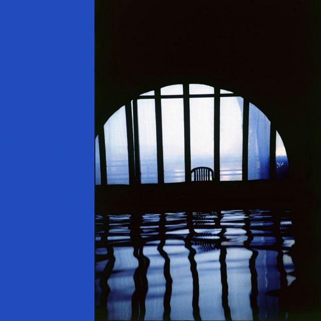 Piscina col blu, 2001