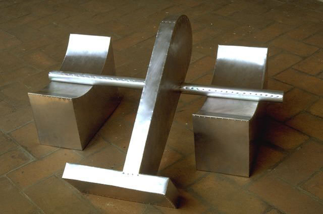 Immobile sbilanciato, 1988