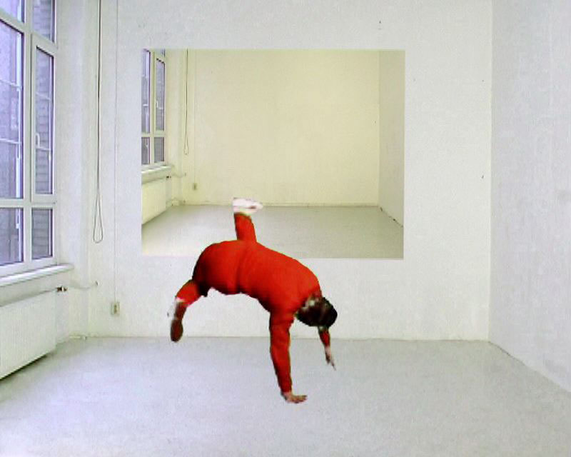 Equilibrio parallelo, 2001
