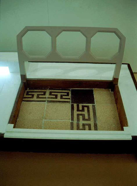 Lettiga ballatoio, 2003