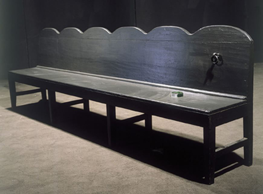 Arredo n. 1 (Ministero testa di moro), 2004