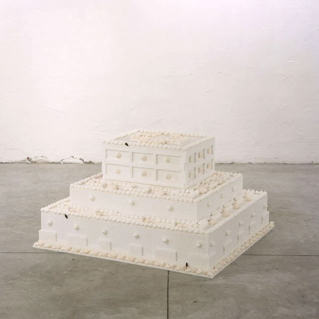 Mausoleo per un verme, 2002
