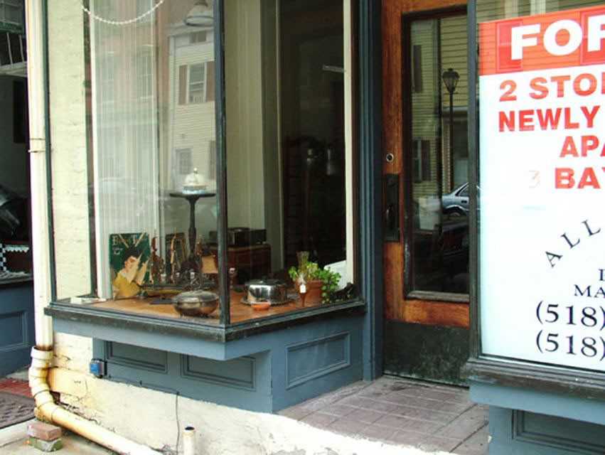 Shop 1, 2005