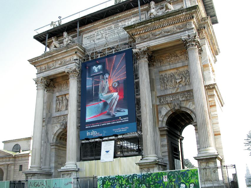 La fine delle illusioni (come la tigre nello Zoo di Belgrado sotto le bombe NATO, stiamo cominciando a nutrirci delle nostre stesse membra), 2002