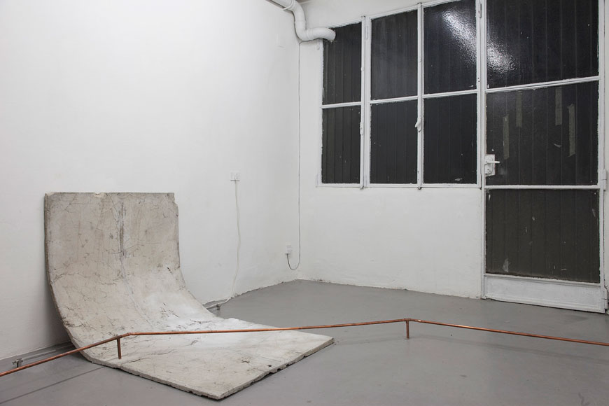 Burial deep in surfaces, 2009