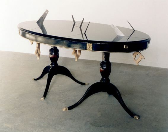 L’outil du songe ou l table des négociations, 1998