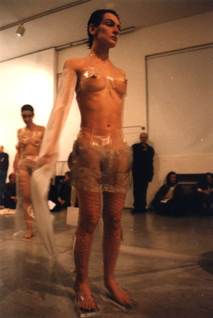 Cena virtuale, 1998