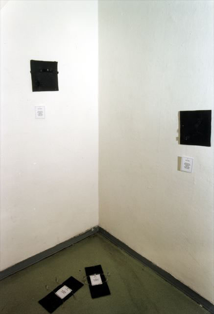 Kit da piede e set da mano, 1998