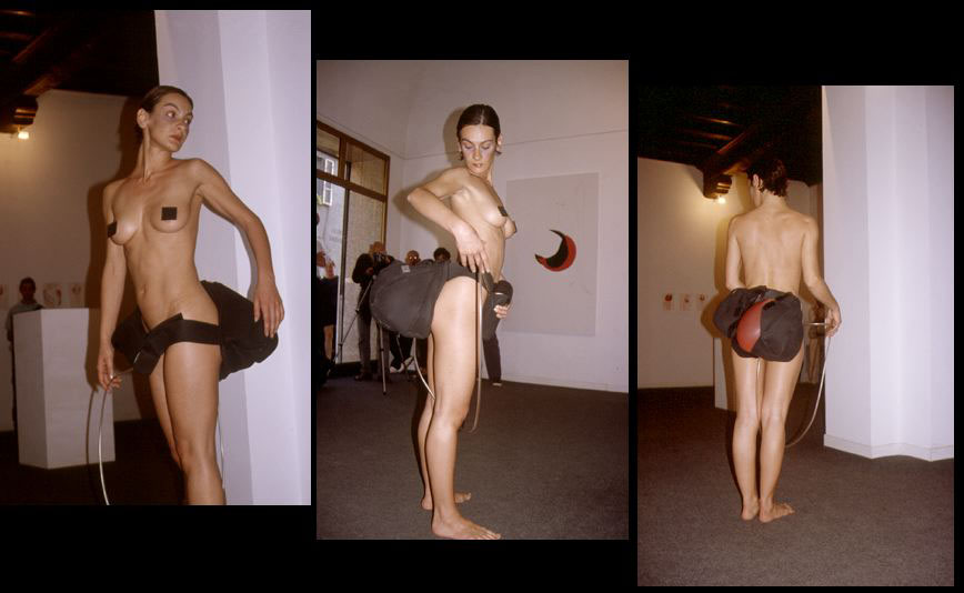 Apertura Culoairbag, 2000
